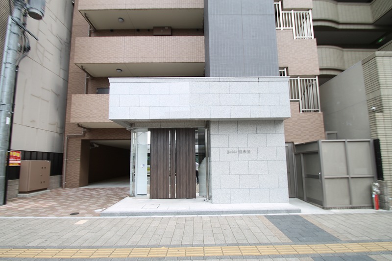 広島市中区上幟町のマンションの建物外観