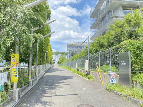 【サムティレジデンス東山公園の中学校】