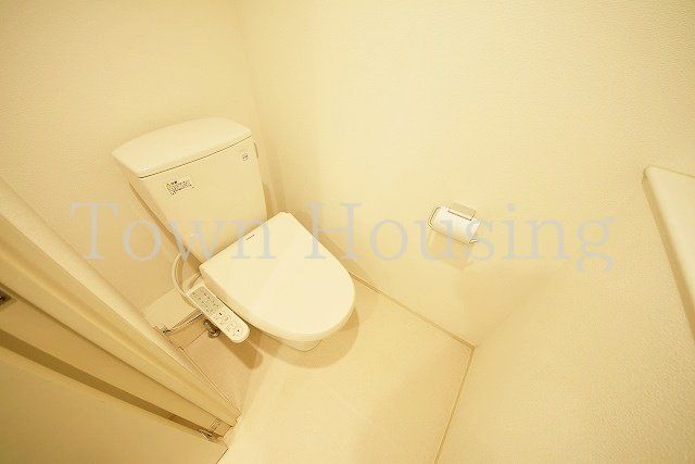 【中央区日本橋横山町のマンションのトイレ】