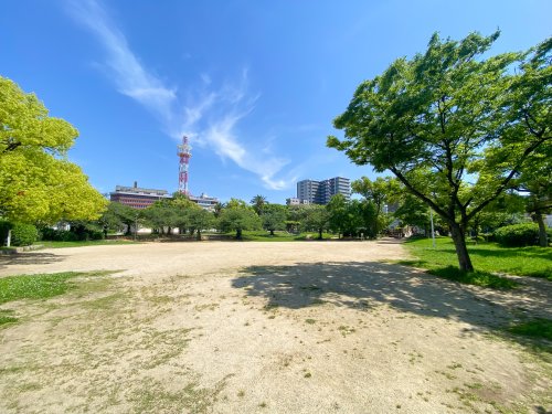 【エヌエムキャトフヴァンサンクの公園】