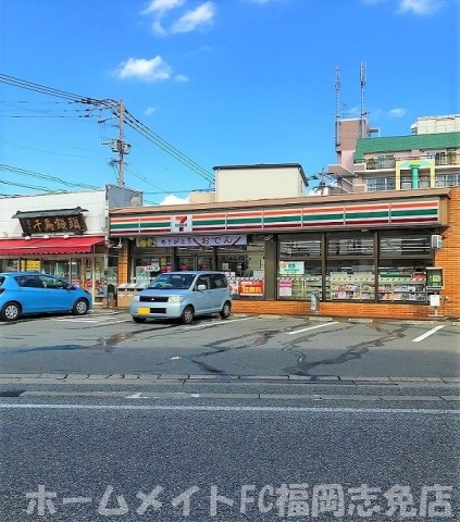 【糟屋郡粕屋町原町のマンションのコンビニ】