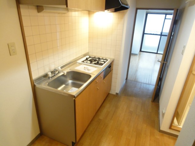 キッチン　同物件、別号室の写真