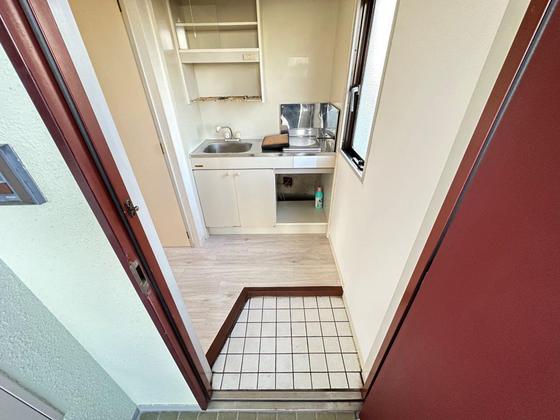 玄関　※別部屋の写真です