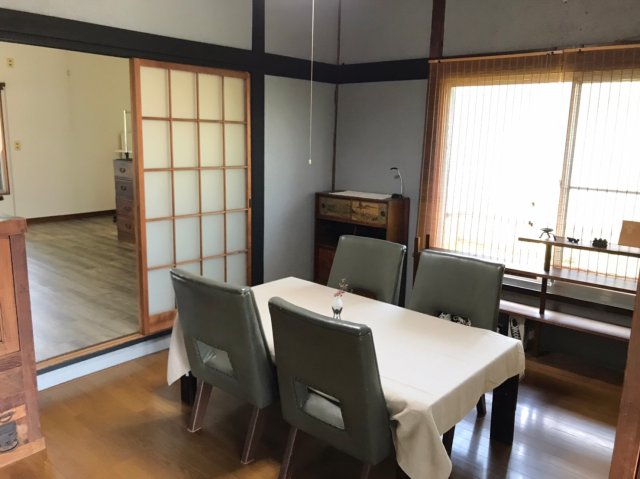 ロビー　現状優先となります