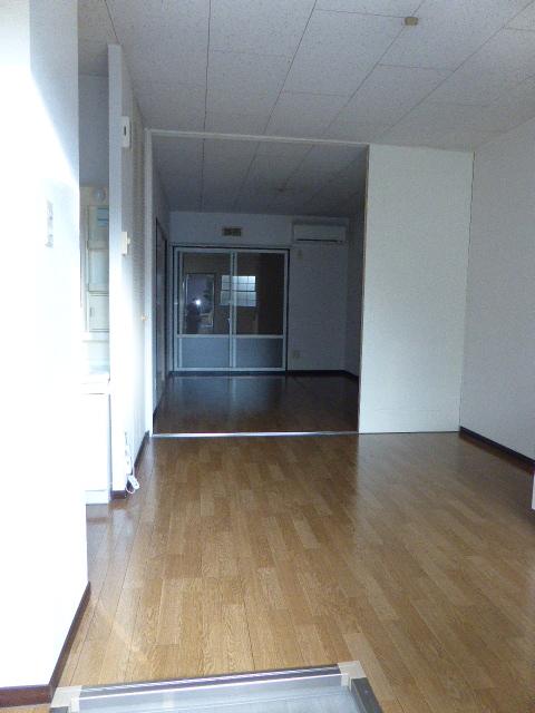 居室・リビング　リビング