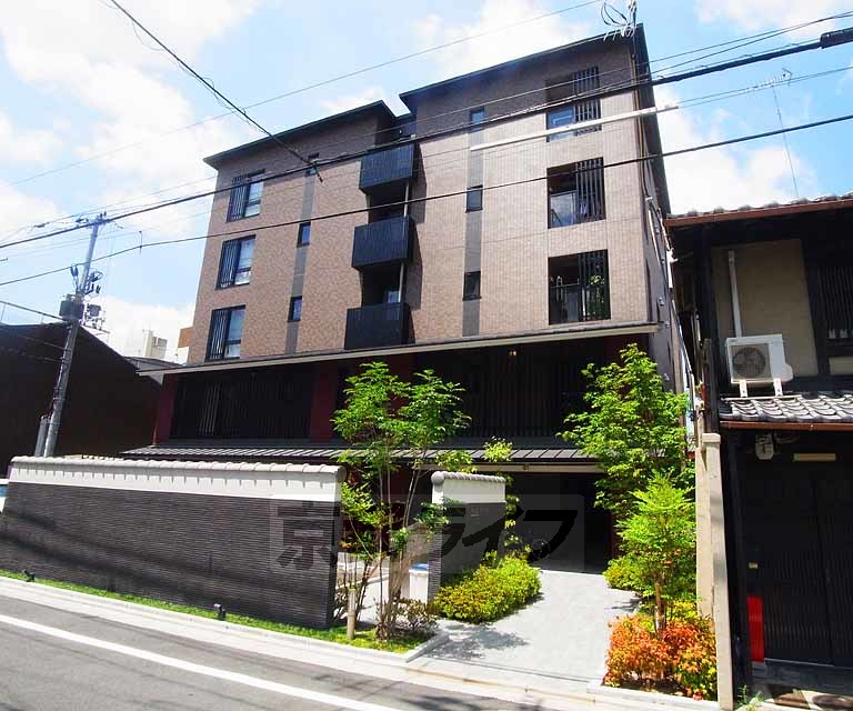 京都市東山区大黒町のマンションの建物外観