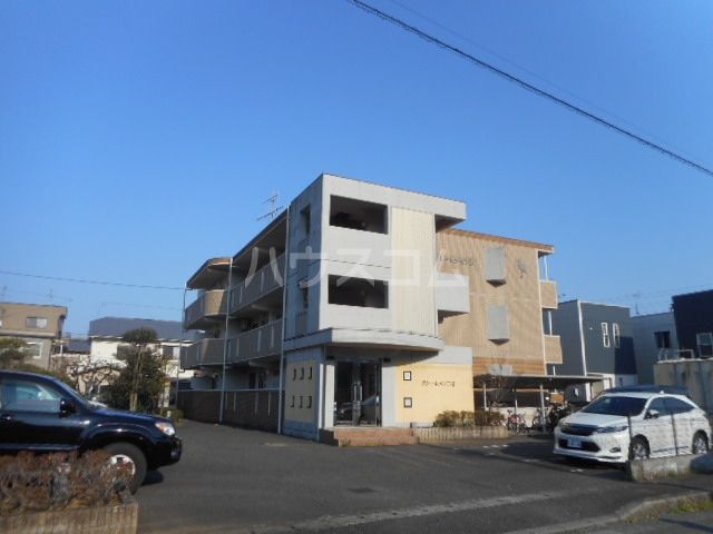 【クレールメゾンIIの建物外観】