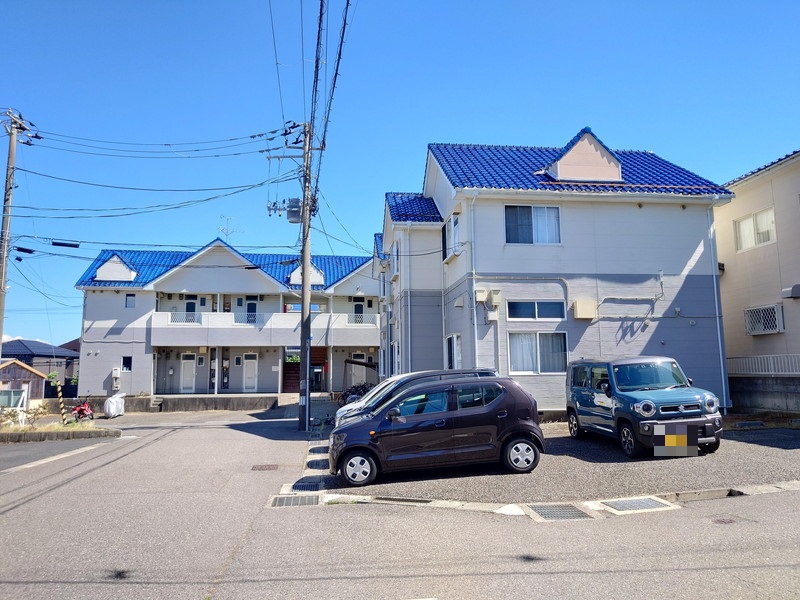 【パイントリーハイツの駐車場】