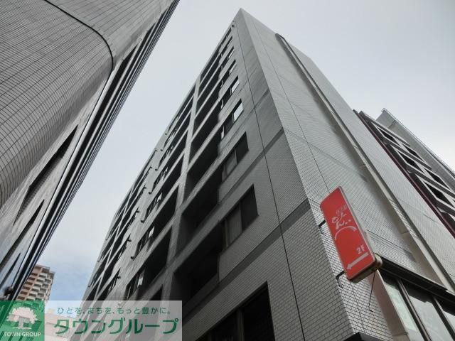 【市川市市川のマンションの建物外観】