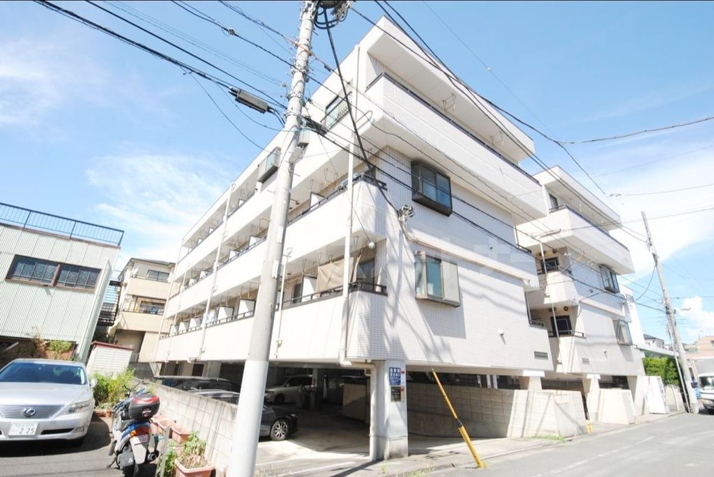 江戸川区南篠崎町のマンションの建物外観