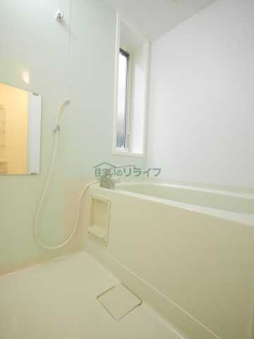 バス・シャワールーム　別部屋の参考写真で御座います。