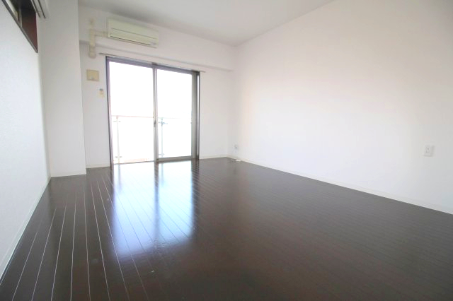 居室・リビング　別室の写真使用