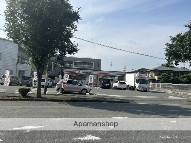 コンビニ　セブンイレブン（コンビニ）まで1849m