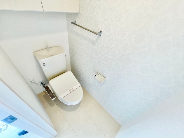 トイレ　同一建物内３０７号室内装写真転載