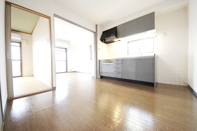 レジェンド_内装_0