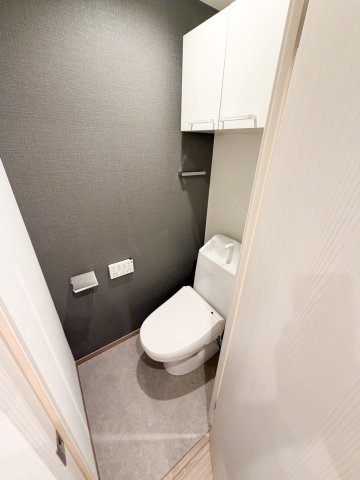 トイレ　清潔感があるトイレです。入るとホッとする、そんな空間。