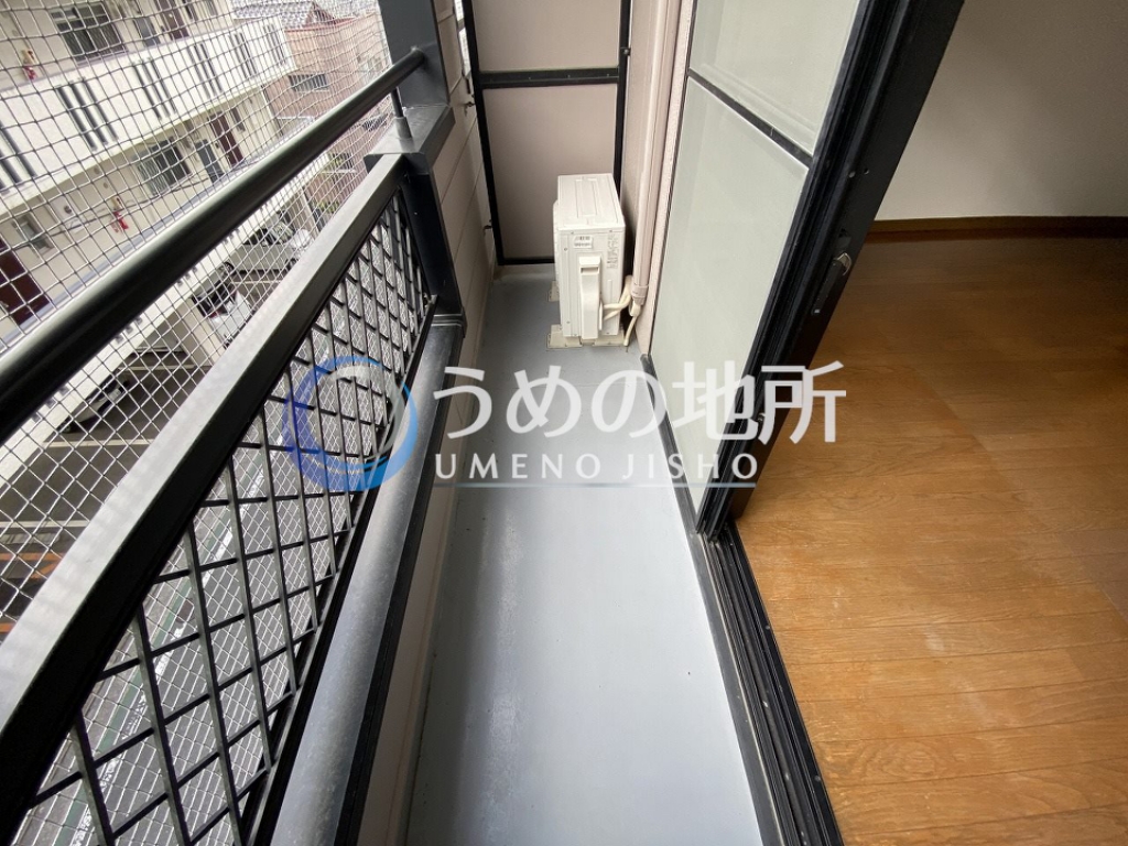 バルコニー　バルコニー