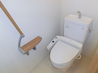 カーサまつかわ Dのトイレ写真