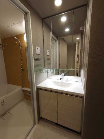 洗面設備　コンフォリア東新宿※他のお部屋の参考写真となります