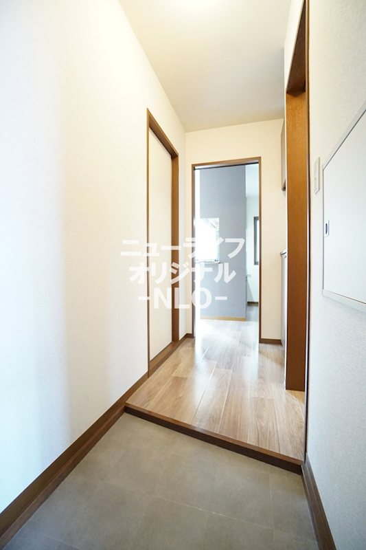 玄関　上下に分かれた使い勝手の良いシューズボックス☆