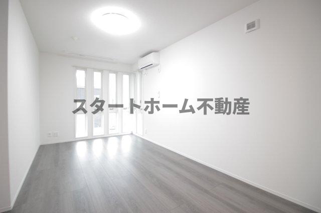 居室・リビング　ゆったり過ごせる居間です