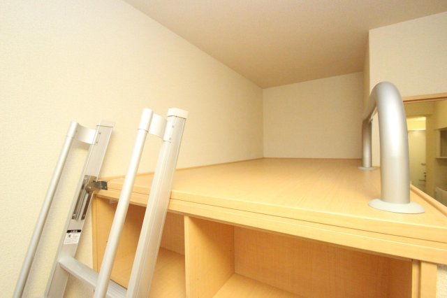 その他部屋・スペース　ベッド上部分