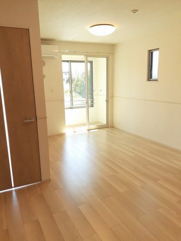 居室・リビング　ゆったり過ごせるリビングです