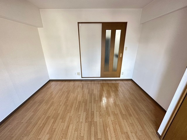 居室・リビング　別号室の写真です