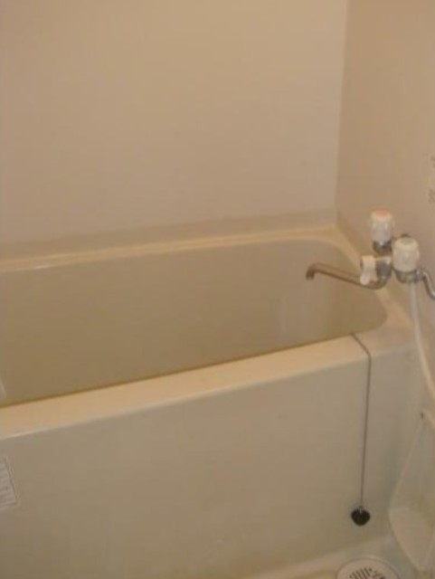 バス・シャワールーム　バスルーム