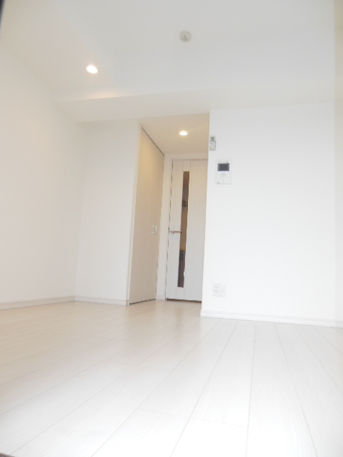 居室・リビング　居室にはダウンライトが付いています！