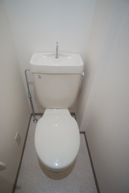 トイレ　※同間取り１０３号室参照