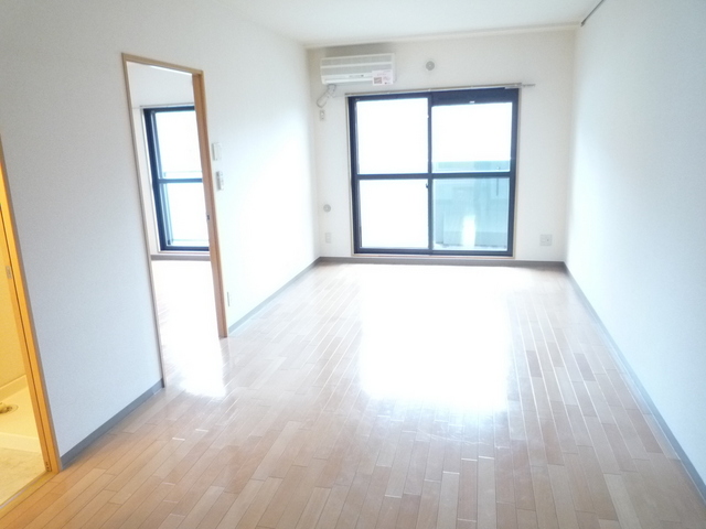 居室・リビング　１３．８帖あるＬＤＫです♪