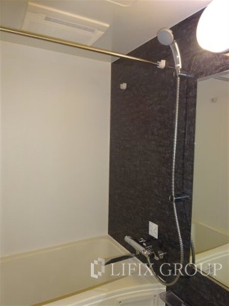 バス・シャワールーム　風呂