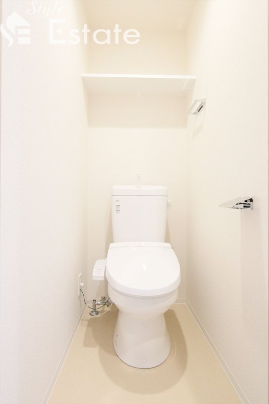 トイレ　同仕様内装