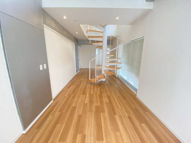 居室・リビング　メゾネットミユキ