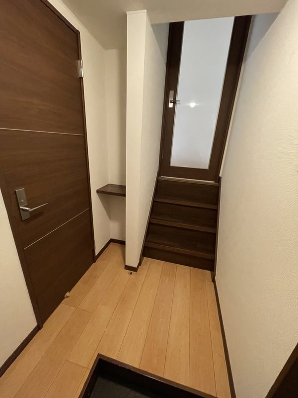 玄関　福岡の賃貸ならトーマスリビング原田店へ