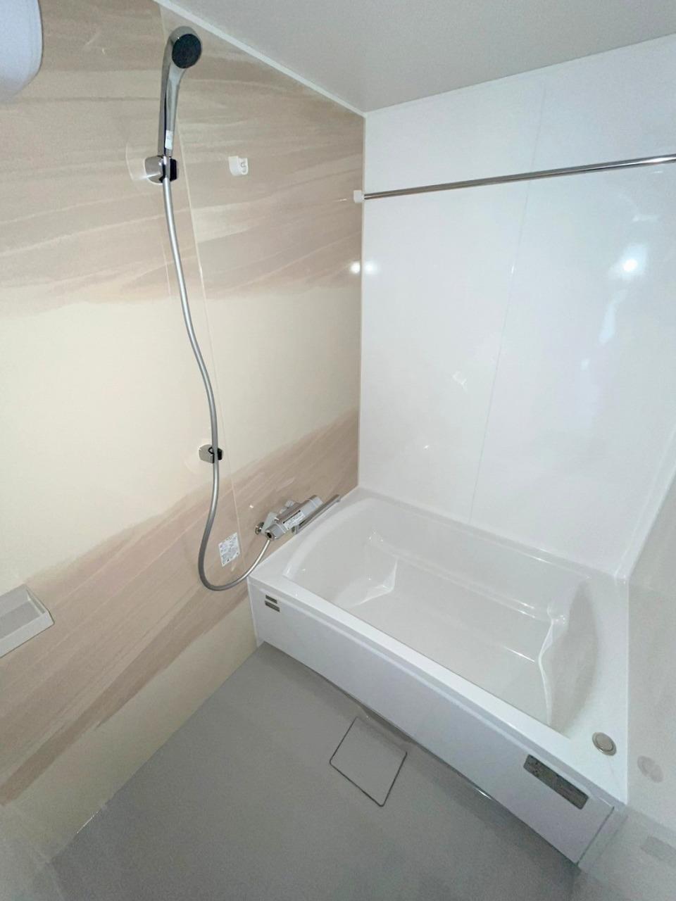 バス・シャワールーム　バスルーム（別階同間取りの写真）