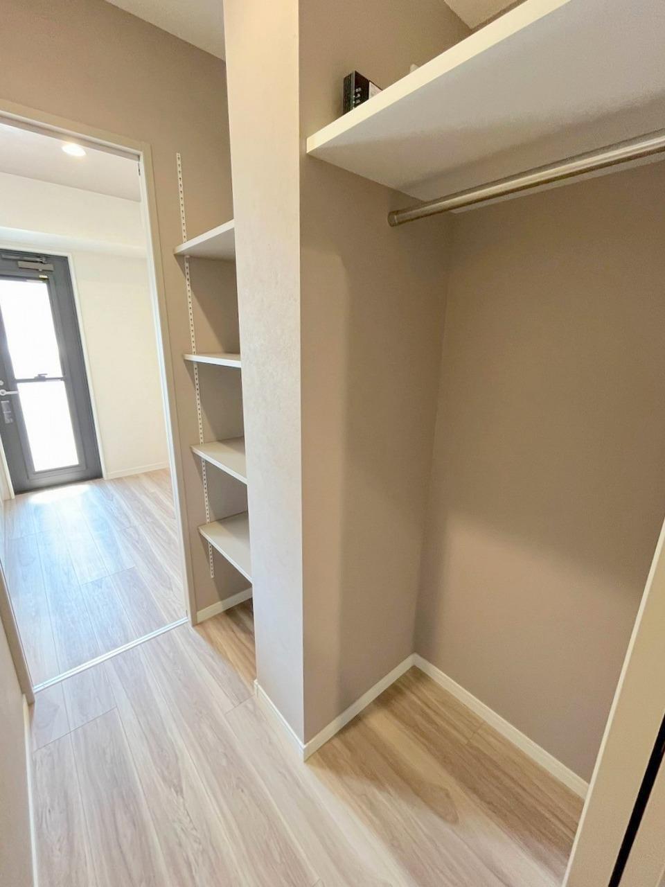 収納　ウォークインクローゼット（別階同間取りの写真）