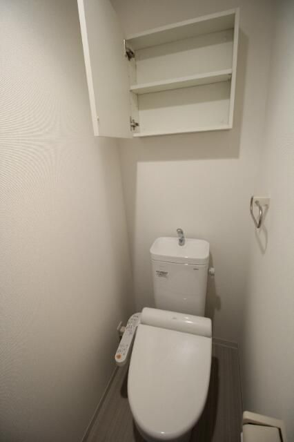 トイレ　落ち着いたトイレです