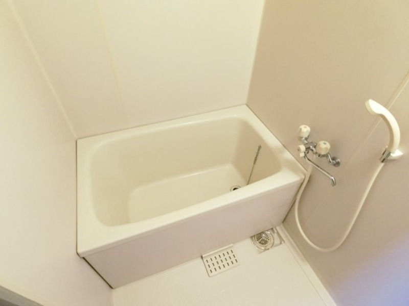 バス・シャワールーム　図面と現状に相違がある場合には現状を優先