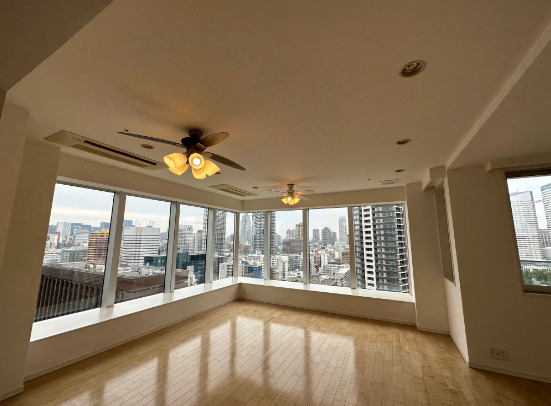 居室・リビング　写真は同タイプ住居です。