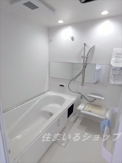 バス・シャワールーム　追い焚き・浴室暖房乾燥機あり