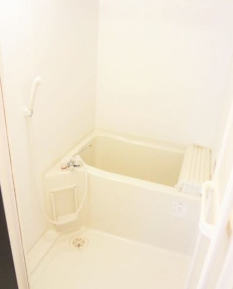 バス・シャワールーム　★ゆったりとできる広さの浴槽★