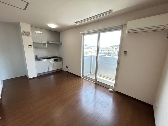 居室・リビング　※別部屋の写真です