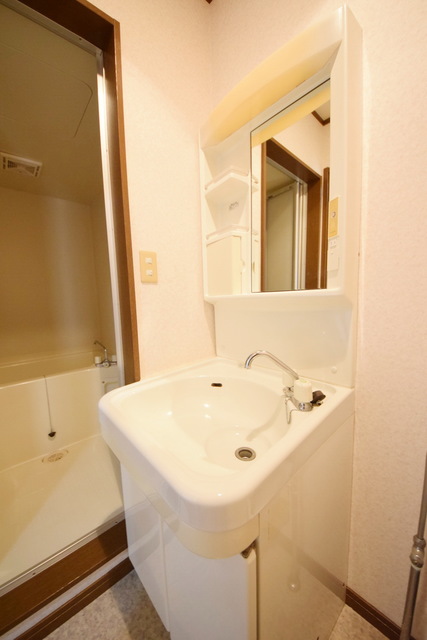 洗面設備　～ハミガキ、ハミガキ～