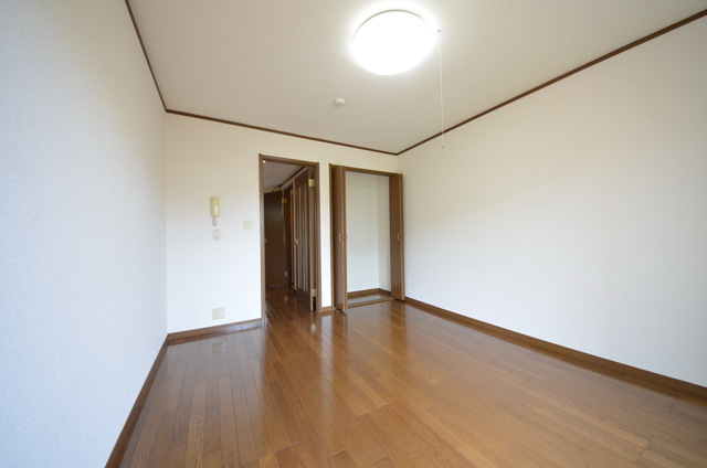 居室・リビング　～広々お部屋で気持ちいい～