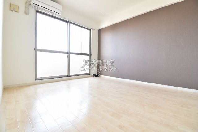 居室・リビング　洋室7.3帖