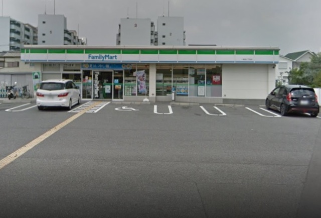 コンビニ　ファミリーマート一津屋三丁目店（コンビニ）まで1129m