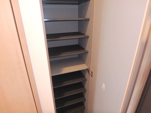 玄関　シューズボックス