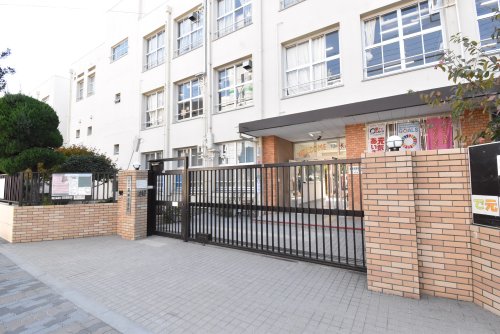 小学校　大阪市立苅田小学校（小学校）まで483m